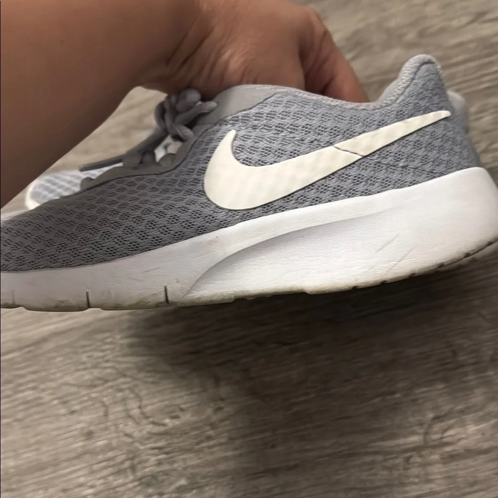 Nike Gray and White Sleek Mesh Sneakers